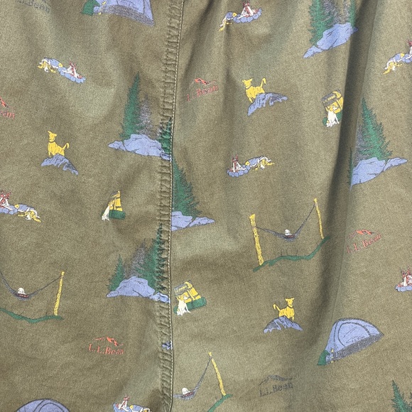 Men's L.L Bean Comfort Stretch Woven Sleep Shorts with Camping Dog Pattern - Picture 3 of 5